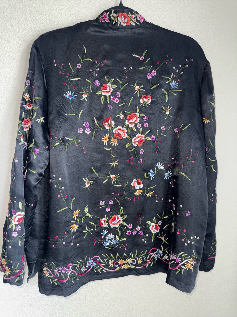 Vintage Peony Brand Black Floral Embroidered Silk Jacket – Large - Picture 8 of 9